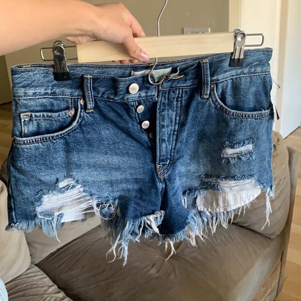 We the free shorts